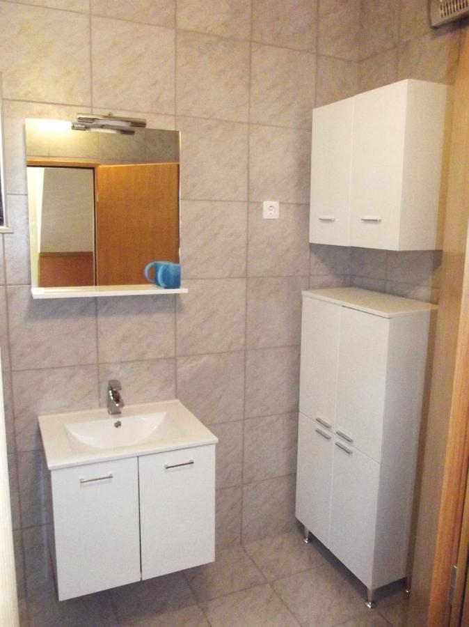 Apartmani Juliska Pirovac Exterior photo